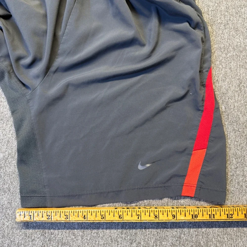 Nike Dri-FIT Mens Running Shorts Gray Red Stripe Zipper Pocket 695441-060 Medium